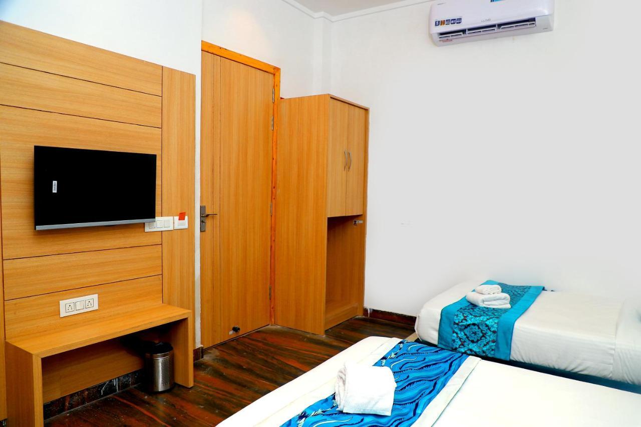 Hotel Diamond View Amritsar Buitenkant foto