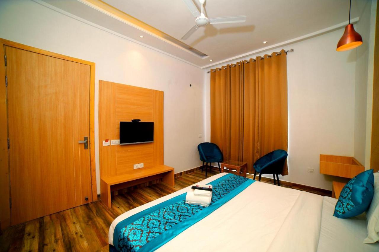 Hotel Diamond View Amritsar Buitenkant foto