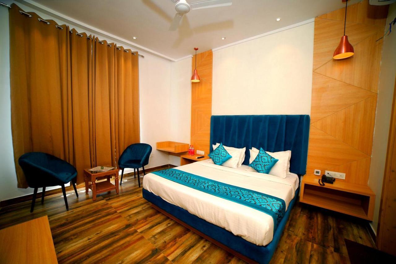 Hotel Diamond View Amritsar Buitenkant foto