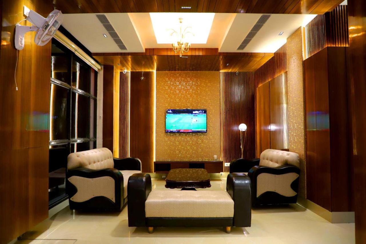 Hotel Diamond View Amritsar Buitenkant foto