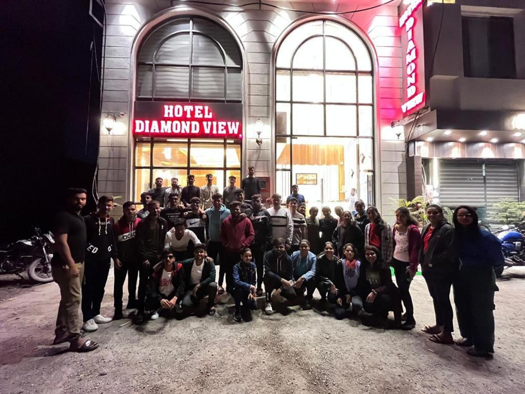 Hotel Diamond View Amritsar Buitenkant foto